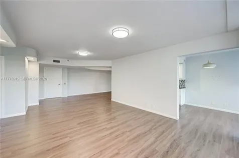19667 Turnberry Way Aventura FL 33180