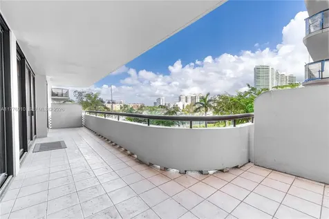 19667 Turnberry Way Aventura FL 33180