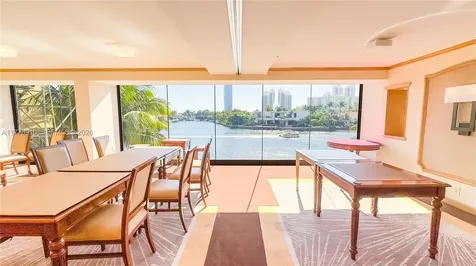 19667 Turnberry Way Aventura FL 33180