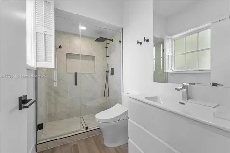 872 NE 79 Boca Raton FL 33487