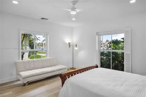 872 NE 79 Boca Raton FL 33487