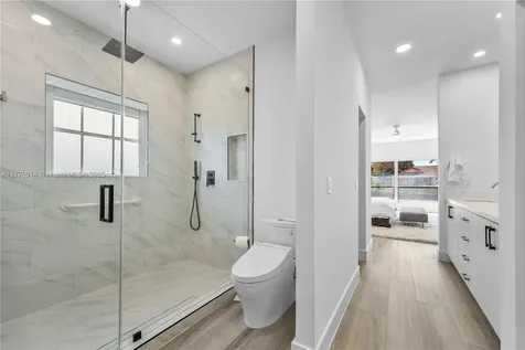 872 NE 79 Boca Raton FL 33487