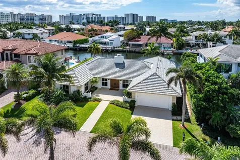 872 NE 79 Boca Raton FL 33487