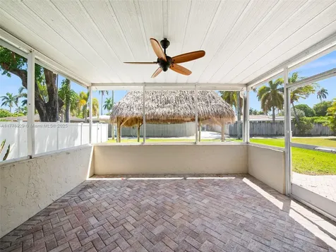 1146 Lincoln Street Hollywood FL 33019