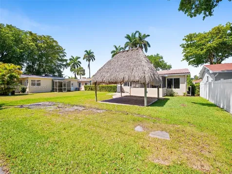 1146 Lincoln Street Hollywood FL 33019