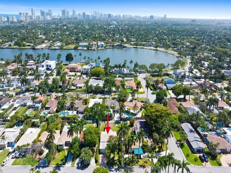 1146 Lincoln Street Hollywood FL 33019