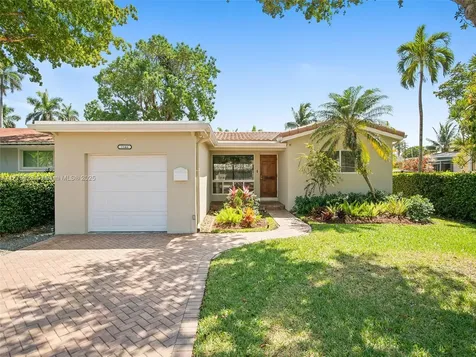 1146 Lincoln Street Hollywood FL 33019