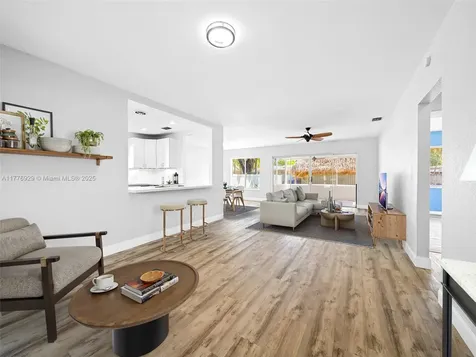1146 Lincoln Street Hollywood FL 33019