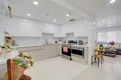 10610 SW 203rd Terrace Cutler Bay FL 33189