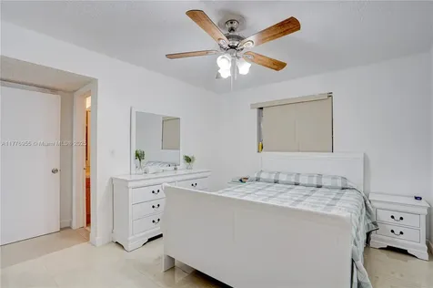10610 SW 203rd Terrace Cutler Bay FL 33189