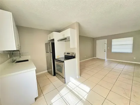 721 NW 3rd Avenue Fort Lauderdale FL 33311