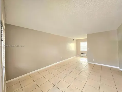 721 NW 3rd Avenue Fort Lauderdale FL 33311