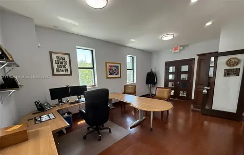 16 SW 1st Avenue Miami FL 33130