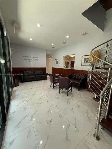16 SW 1st Avenue Miami FL 33130