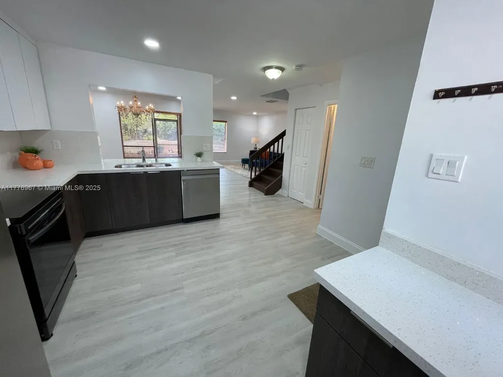 1616 Cypress Pointe Drive Coral Springs FL 33071