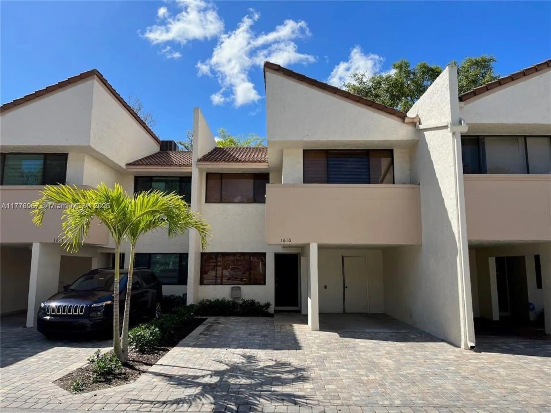 1616 Cypress Pointe Drive Coral Springs FL 33071