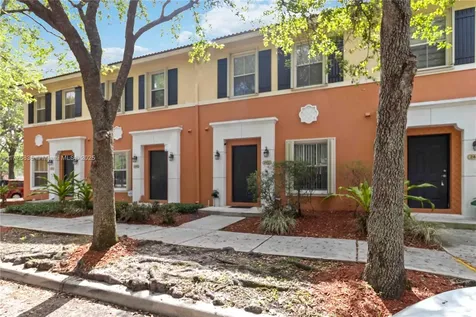 2452 SW 99th Way Miramar FL 33025
