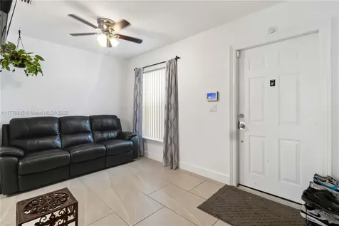 2452 SW 99th Way Miramar FL 33025