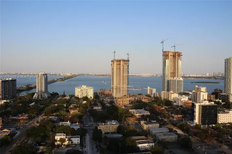 3301 NE 1 Avenue Miami FL 33137