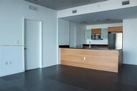 3301 NE 1 Avenue Miami FL 33137