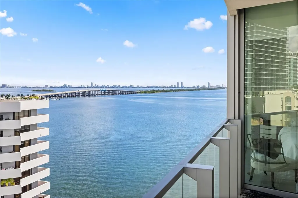 2900 NE 7th Avenue Miami FL 33137