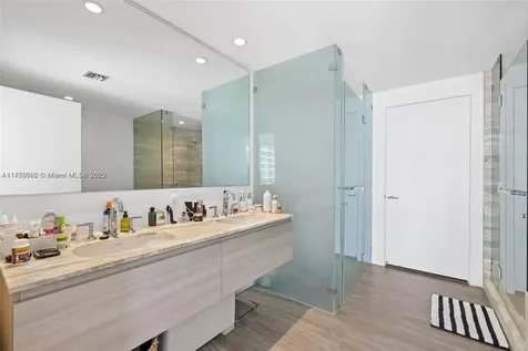 2900 NE 7th Avenue Miami FL 33137