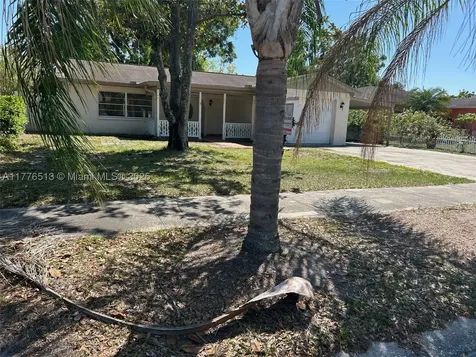 1912 W Clinton Street Tampa FL 33604