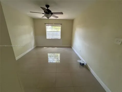 1912 W Clinton Street Tampa FL 33604