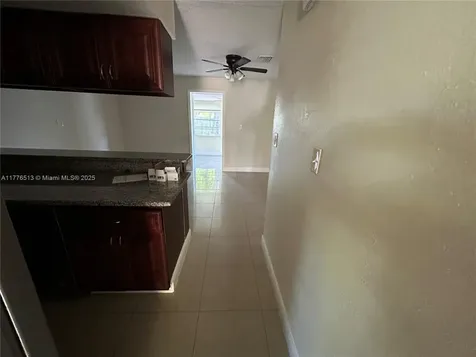1912 W Clinton Street Tampa FL 33604
