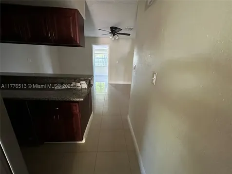 1912 W Clinton Street Tampa FL 33604