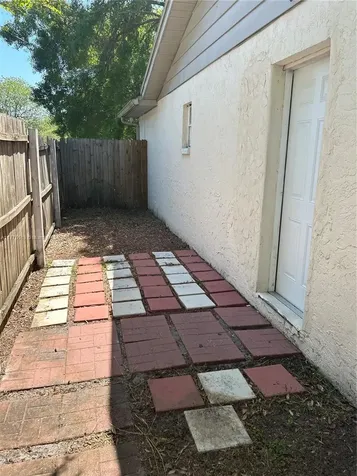 1912 W Clinton Street Tampa FL 33604