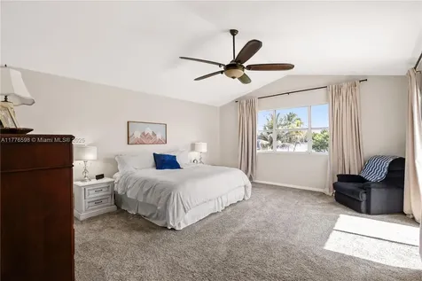 20421 NW 4th Street Pembroke Pines FL 33029