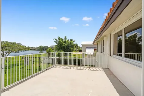 20421 NW 4th Street Pembroke Pines FL 33029