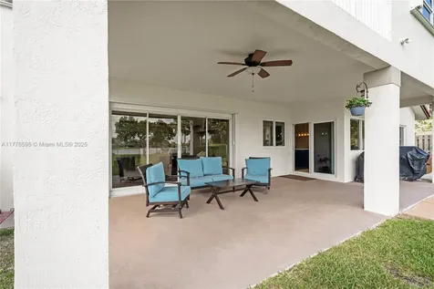 20421 NW 4th Street Pembroke Pines FL 33029