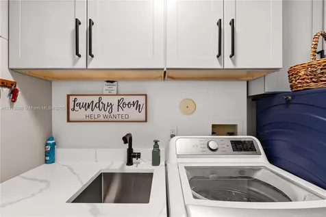 20421 NW 4th Street Pembroke Pines FL 33029