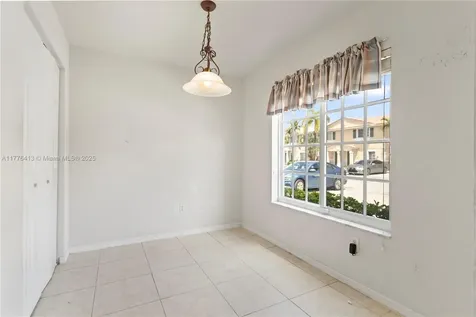 5951 London Lane Tamarac FL 33321