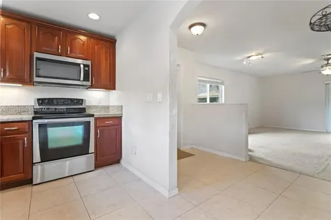 5951 London Lane Tamarac FL 33321