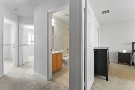 5951 London Lane Tamarac FL 33321