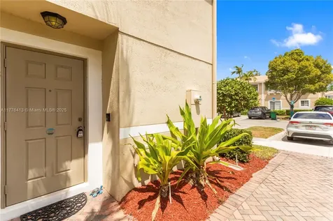 5951 London Lane Tamarac FL 33321