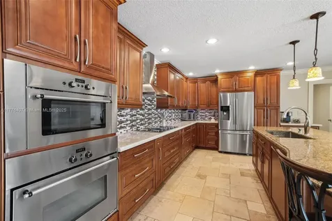 2200 NW 66th Avenue Margate FL 33063