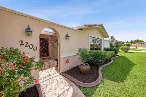 2200 NW 66th Avenue Margate FL 33063