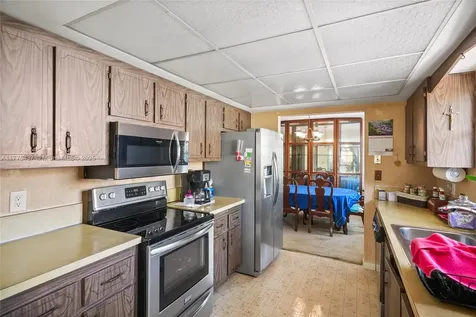 8963 SW 49th Street Cooper City FL 33328