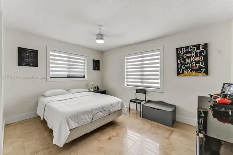 17921 NW 85th Avenue Hialeah FL 33015