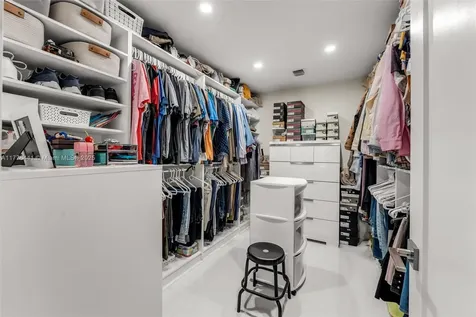 17921 NW 85th Avenue Hialeah FL 33015