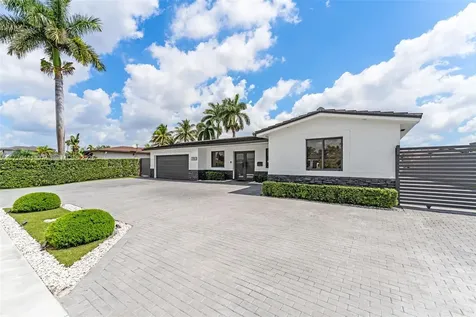 17921 NW 85th Avenue Hialeah FL 33015