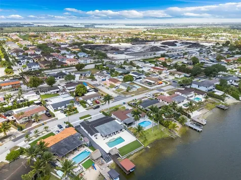 17921 NW 85th Avenue Hialeah FL 33015