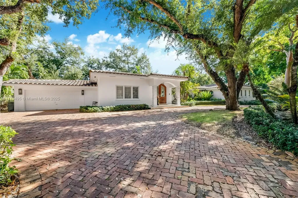 6925 Tordera Street Coral Gables FL 33146