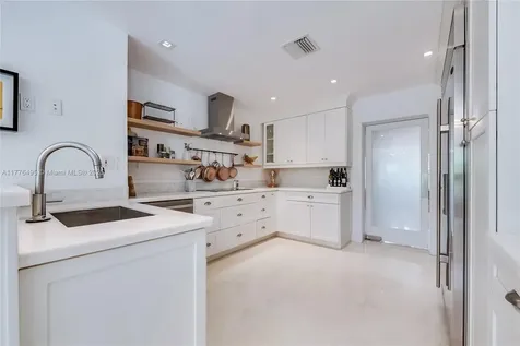 6925 Tordera Street Coral Gables FL 33146