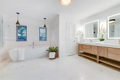 6925 Tordera Street Coral Gables FL 33146