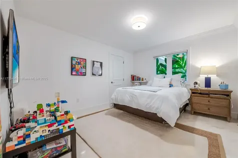 6925 Tordera Street Coral Gables FL 33146